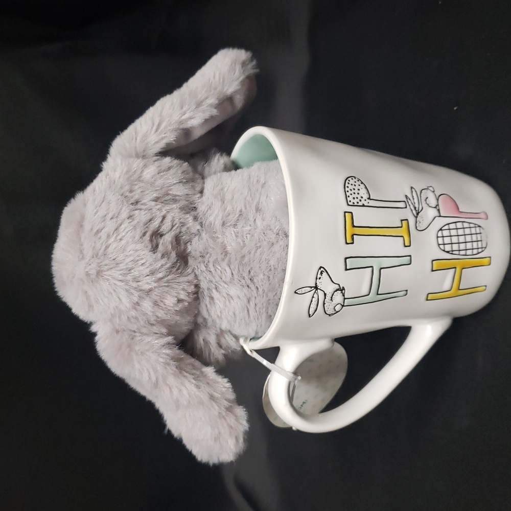 Prima Design NWT "Hip Hop" Ceramic Mug with Plush Bunny - Picture 2 of 7